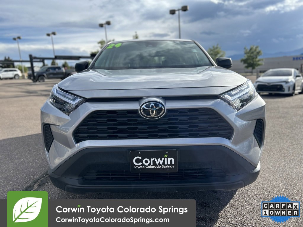 2024 Toyota RAV4 LE photo 2