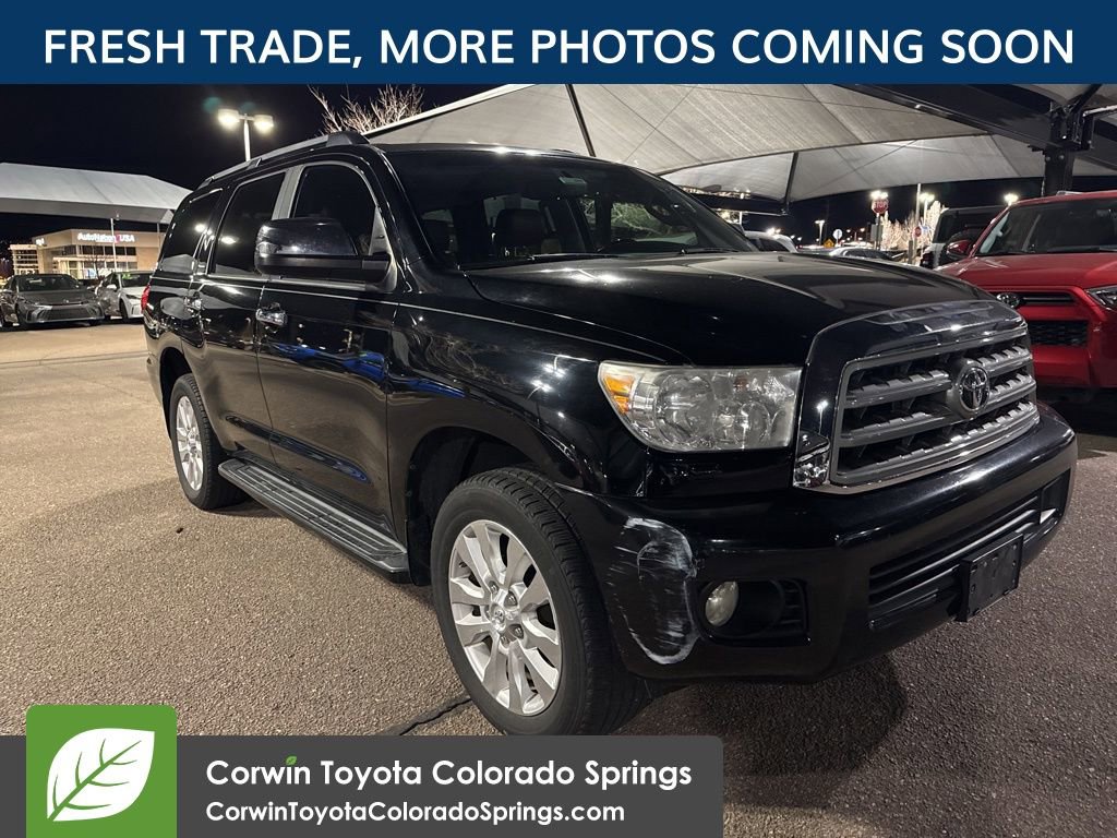 2014 Toyota Sequoia Platinum's photo