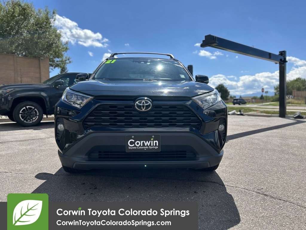2021 Toyota RAV4 XLE Premium photo 2