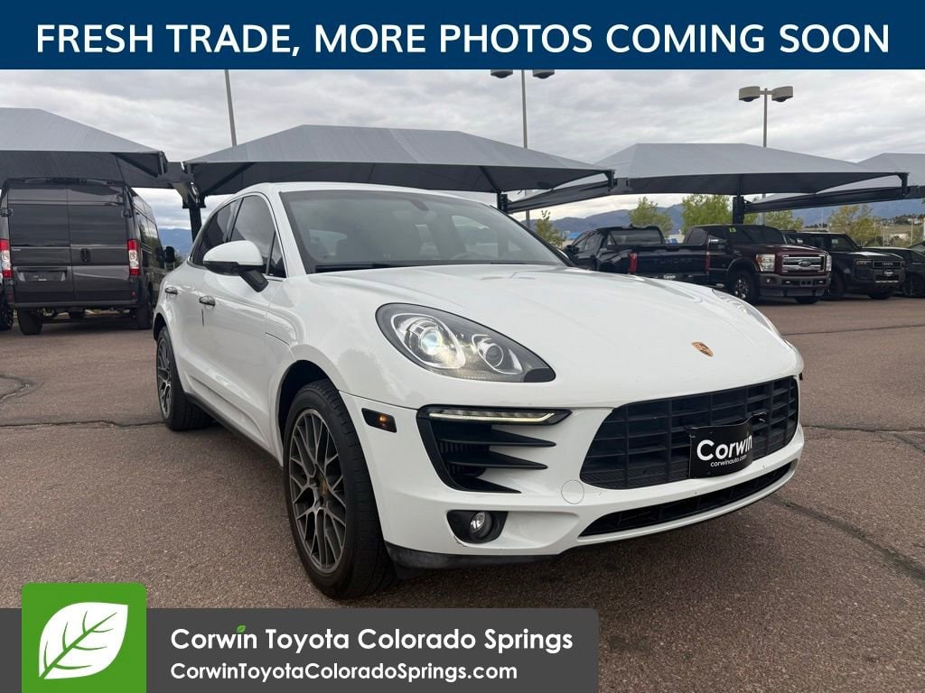2015 Porsche Macan S's photo