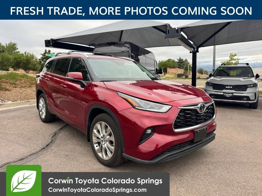 2025 Toyota Highlander Limited AWD's photo