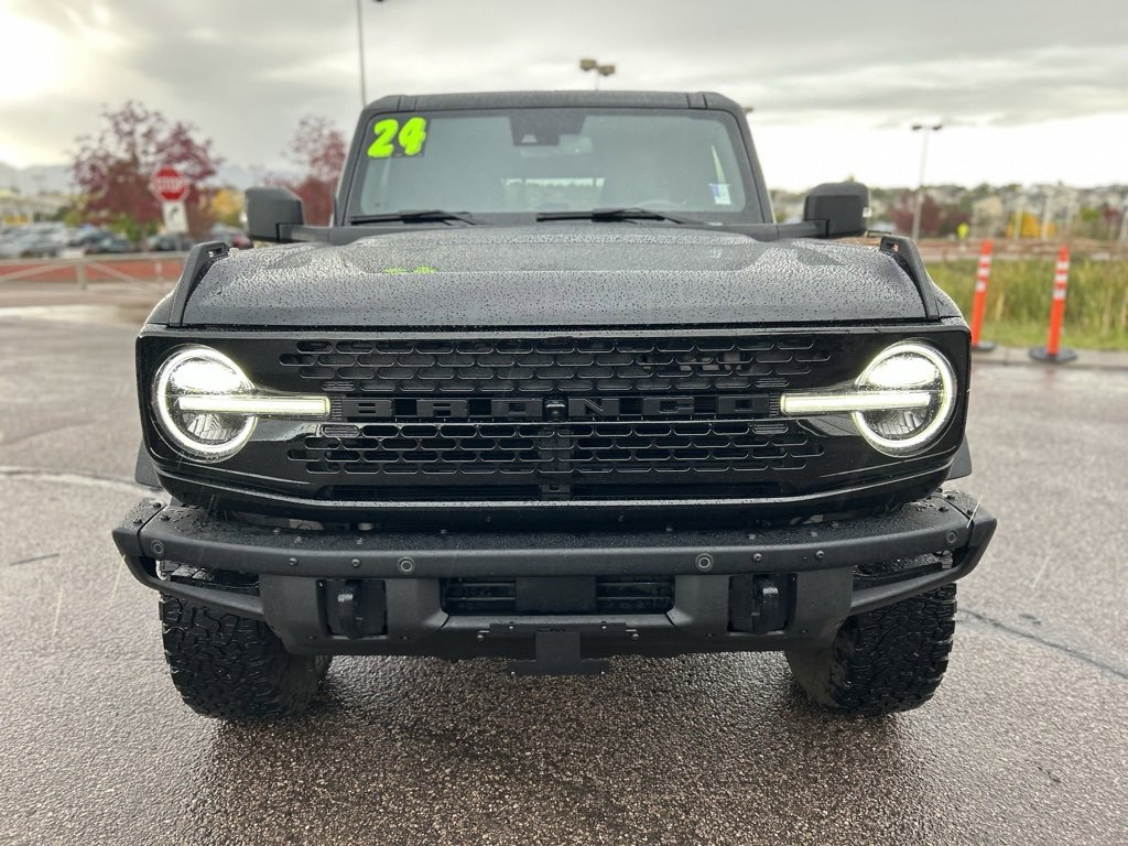 2024 Ford Bronco Badlands photo 2