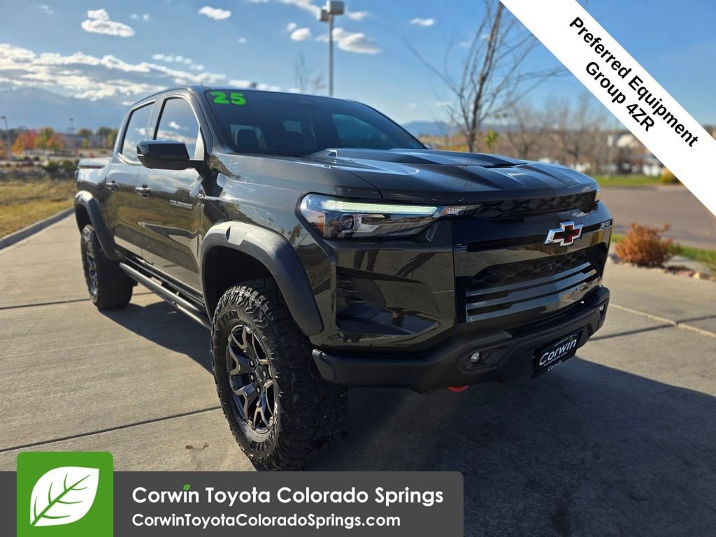 2025 Chevrolet Colorado ZR2's photo