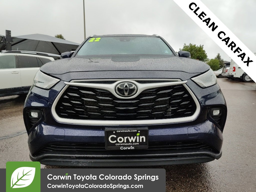 Used 2022 Toyota Highlander XLE with VIN 5TDHZRBH6NS196840 for sale in Colorado Springs, CO