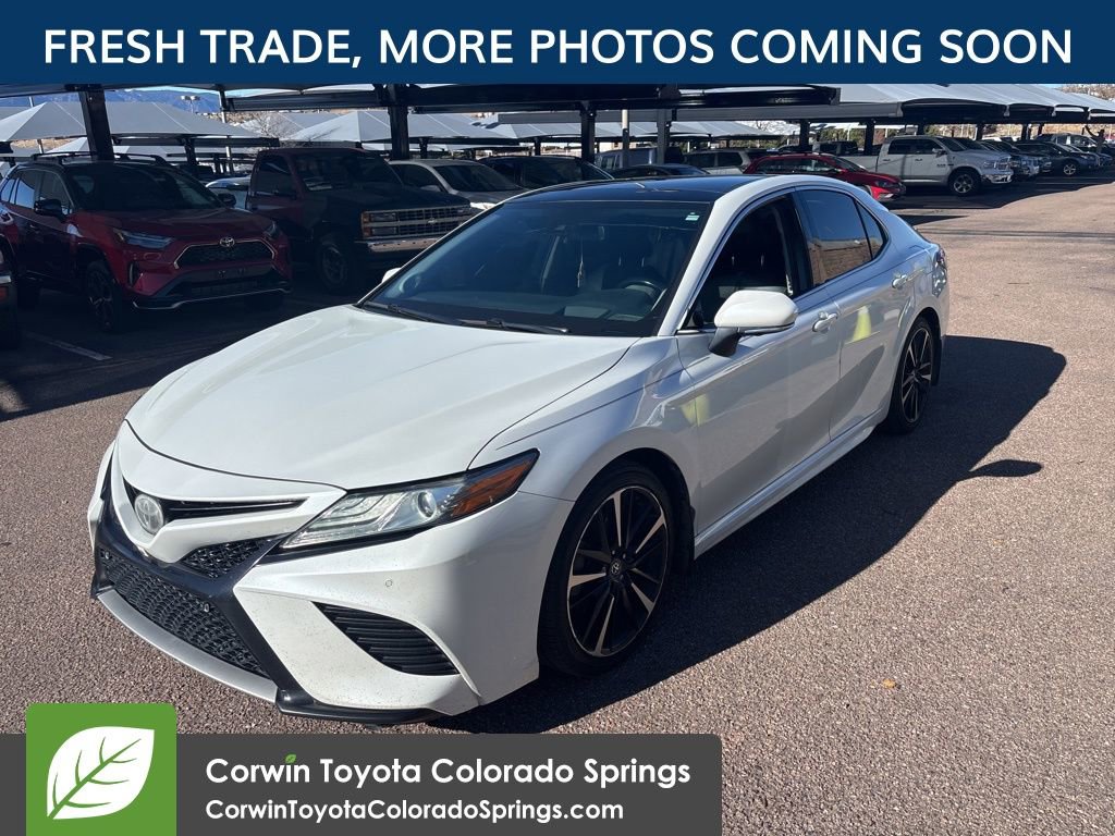 2018 Toyota Camry XSE photo 3