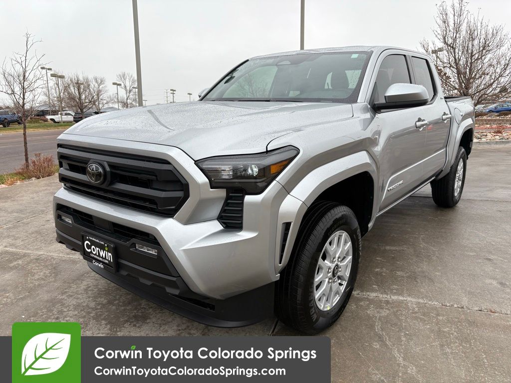 2025 Toyota Tacoma SR5 Double Cab photo 3