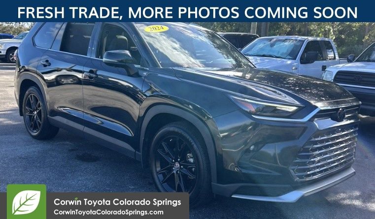 2024 Toyota Grand Highlander Platinum's photo