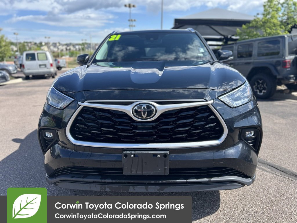 Used 2021 Toyota Highlander XLE with VIN 5TDGZRBH0MS531097 for sale in Colorado Springs, CO