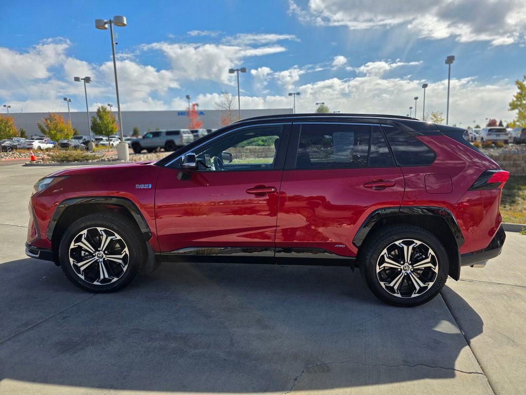 2024 Toyota RAV4 Prime XSE photo 4