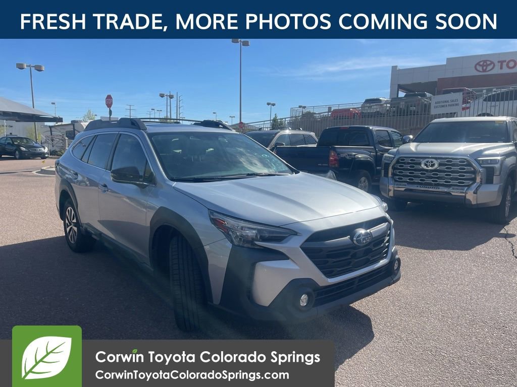 2024 Subaru Outback Premium's photo