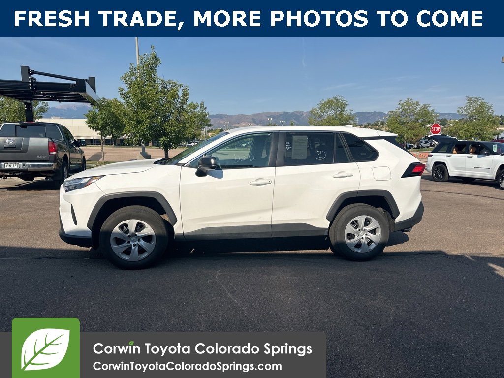 2024 Toyota RAV4 LE photo 2