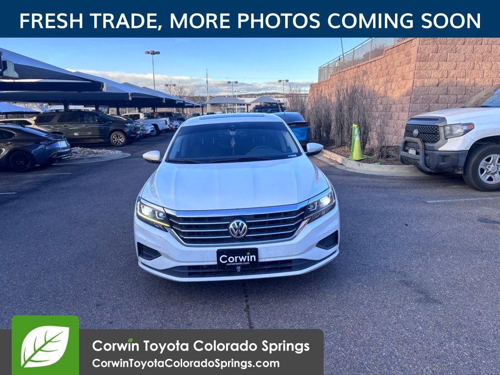 2021 Volkswagen Passat 2.0T SE photo 3