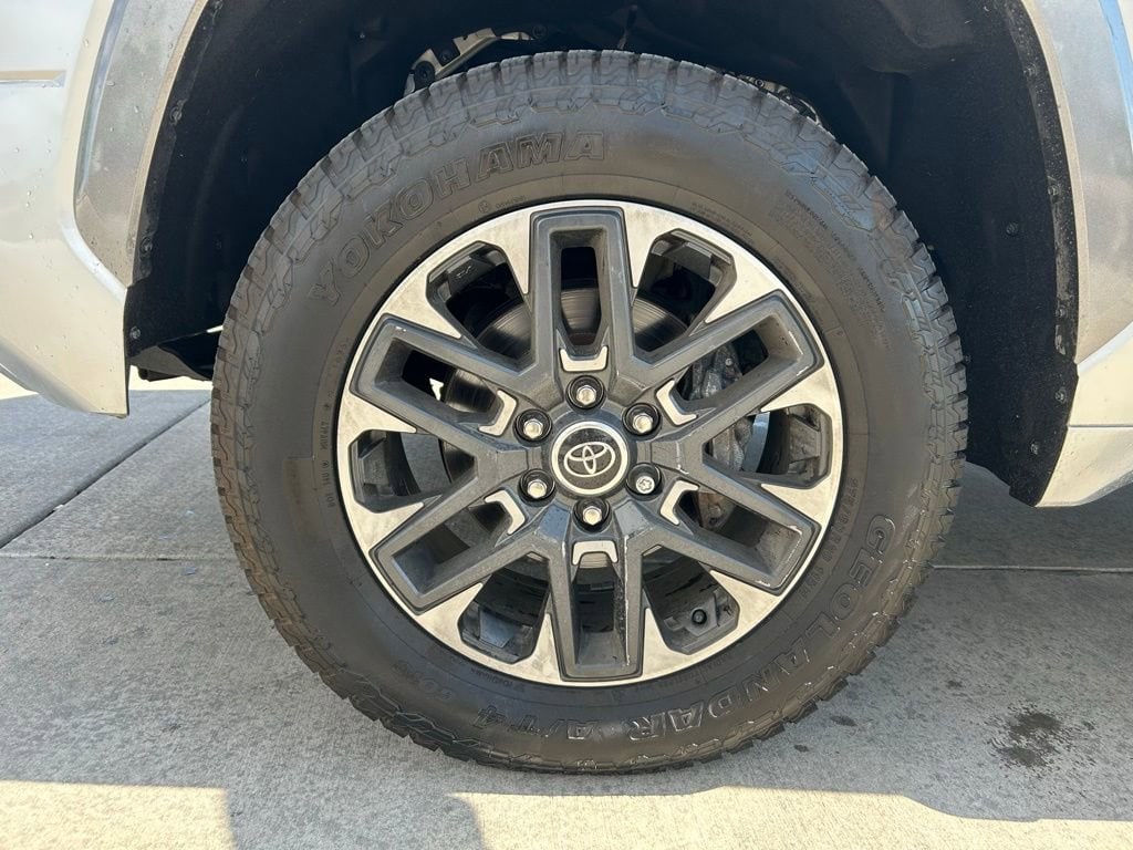 2023 Toyota Tundra Limited - Photo 32