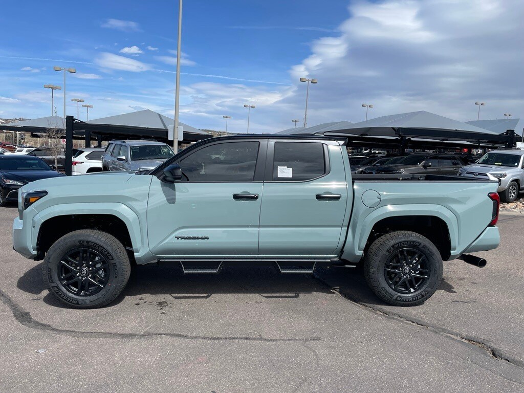 2025 Toyota Tacoma SR5 photo 4