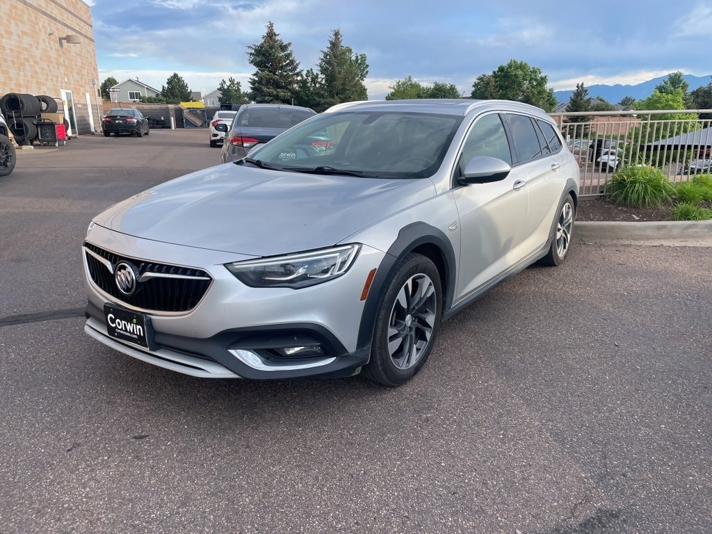 Used 2018 Buick Regal TourX Preferred with VIN W04GU8SX6J1092278 for sale in Colorado Springs, CO