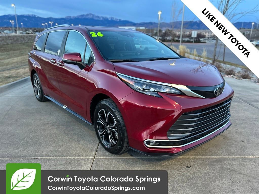 2026 Toyota Sienna Platinum's photo