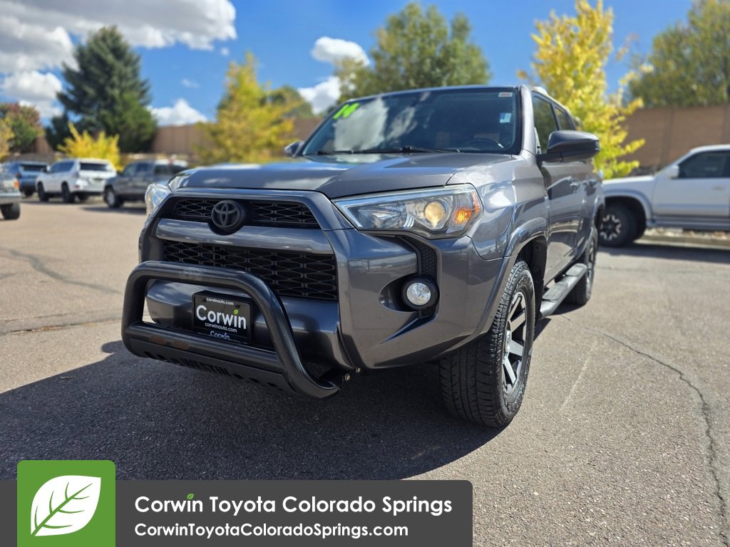 2014 Toyota 4Runner SR5 photo 2