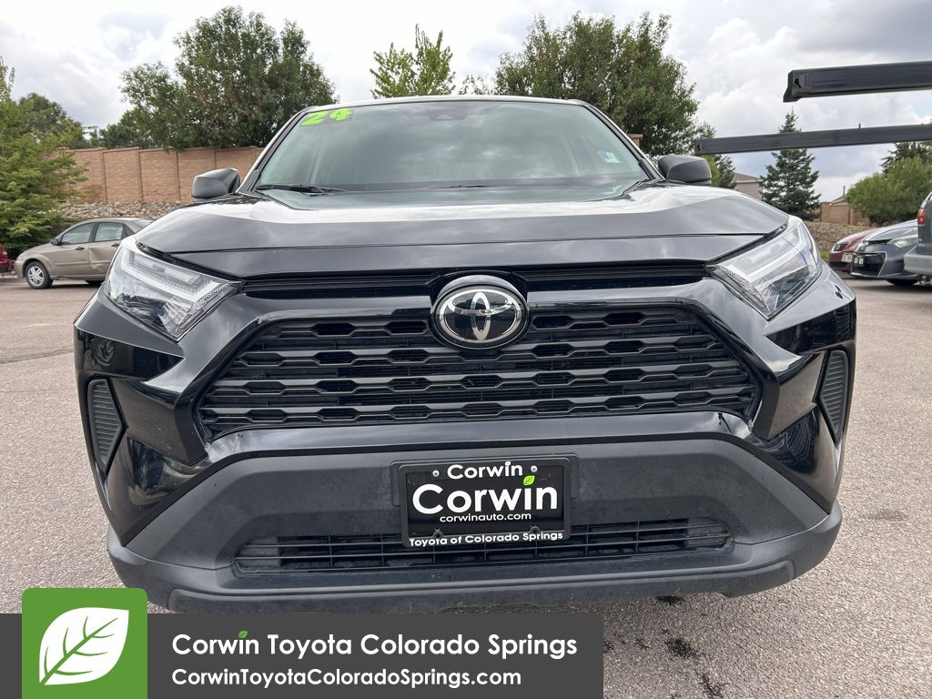2024 Toyota RAV4 LE photo 2