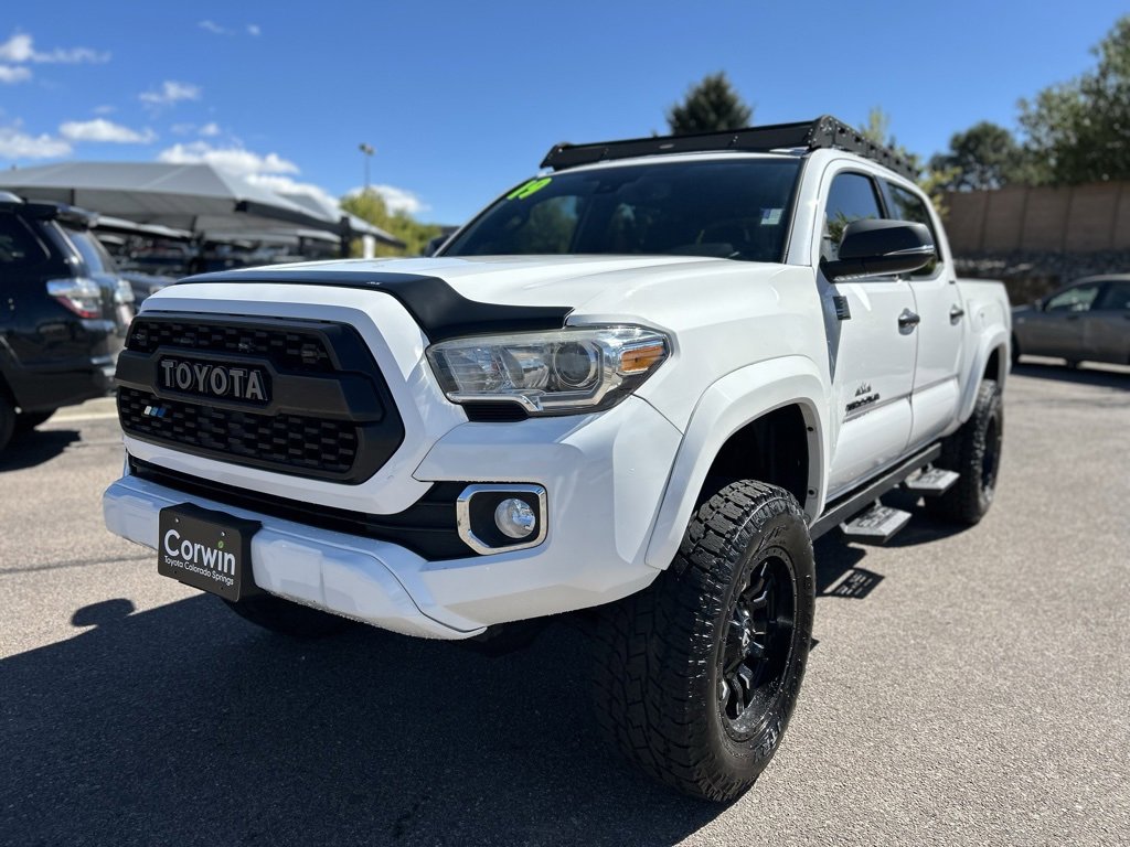 2019 Toyota Tacoma Limited V6 photo 3
