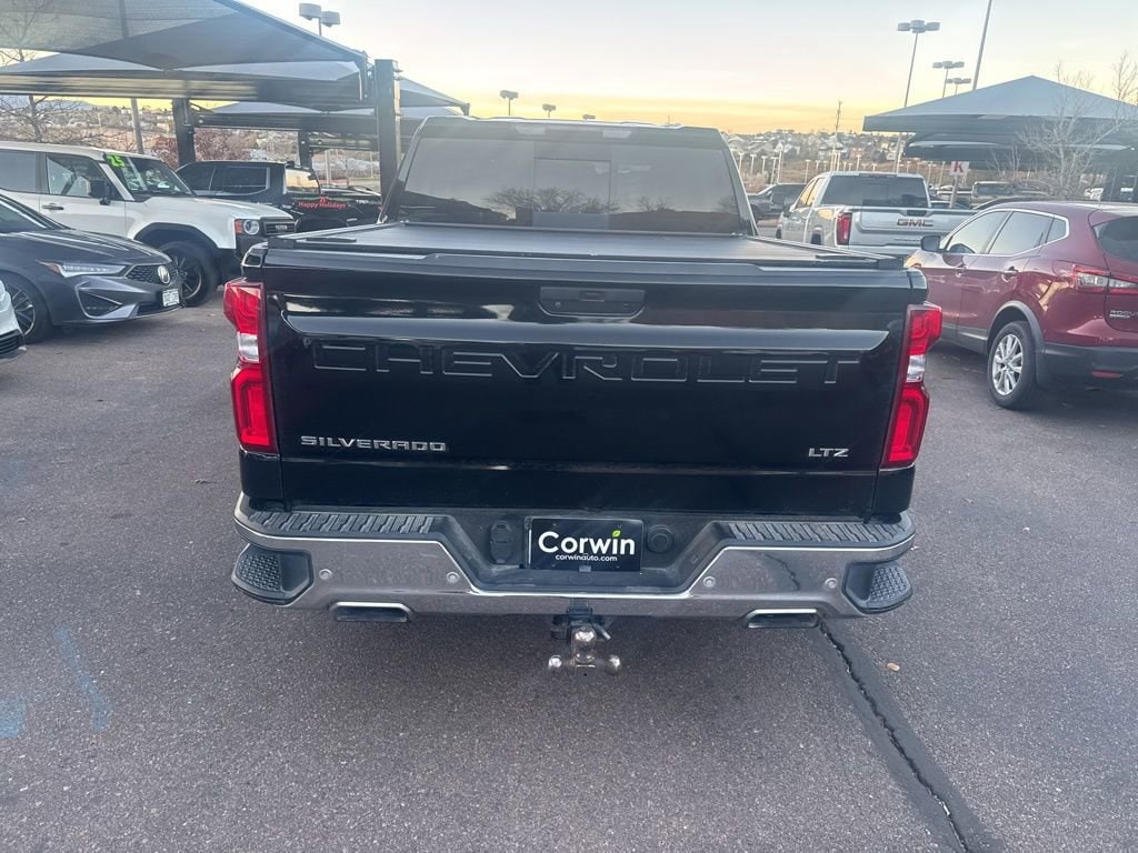 2019 Chevrolet Silverado 1500 LTZ photo 2