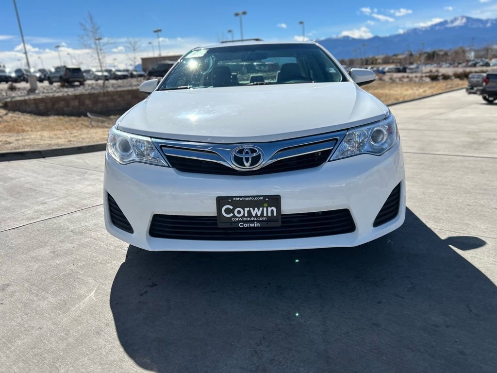 2014 Toyota Camry L photo 2