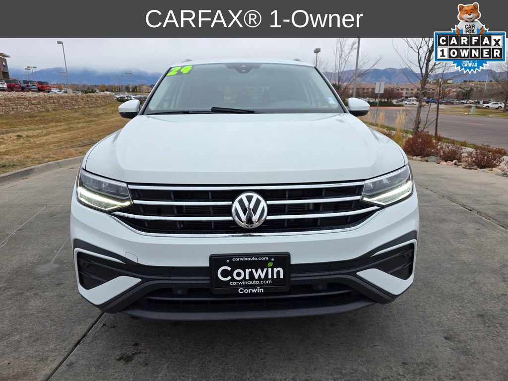 2024 Volkswagen Tiguan SE Wolfsburg Edition photo 2