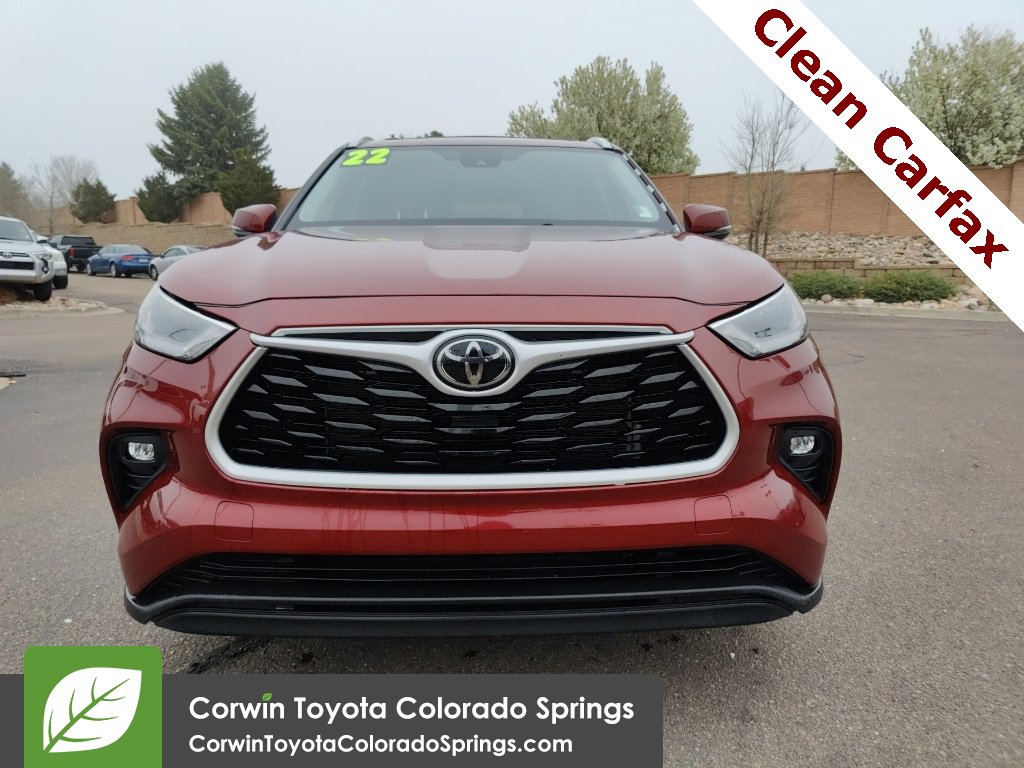 Used 2022 Toyota Highlander XLE with VIN 5TDHZRBH7NS596826 for sale in Colorado Springs, CO