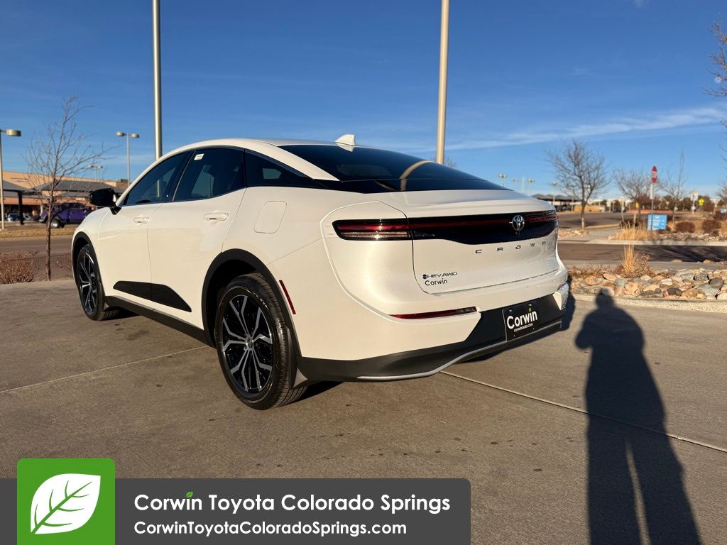 2026 Toyota Crown XLE photo 2