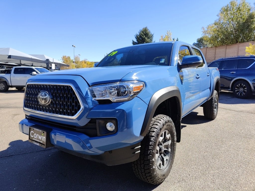 2019 Toyota Tacoma TRD Off-Road photo 3