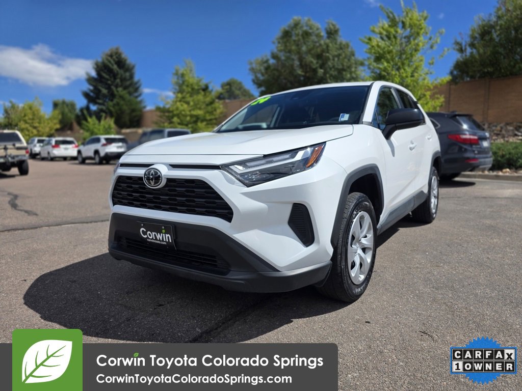 2024 Toyota RAV4 LE photo 2