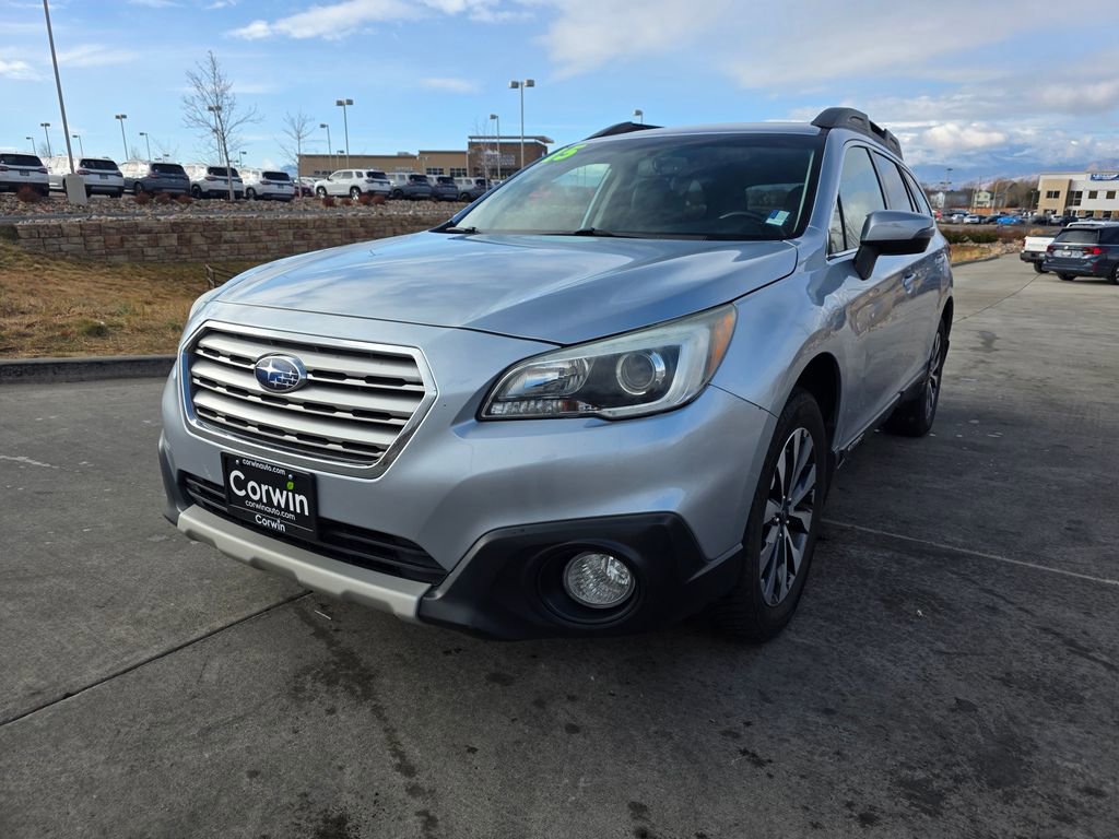 2015 Subaru Outback 2.5i Limited photo 2