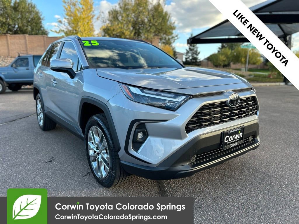 2025 Toyota RAV4 XLE Premium's photo