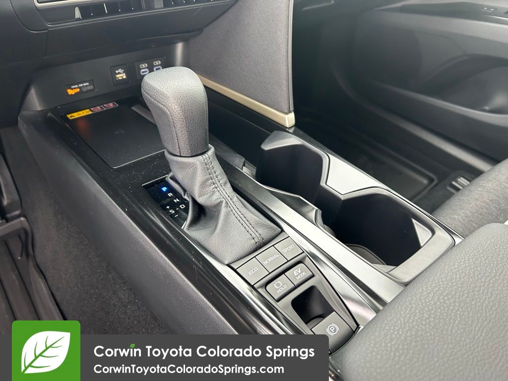 2026 Toyota Camry LE photo 3