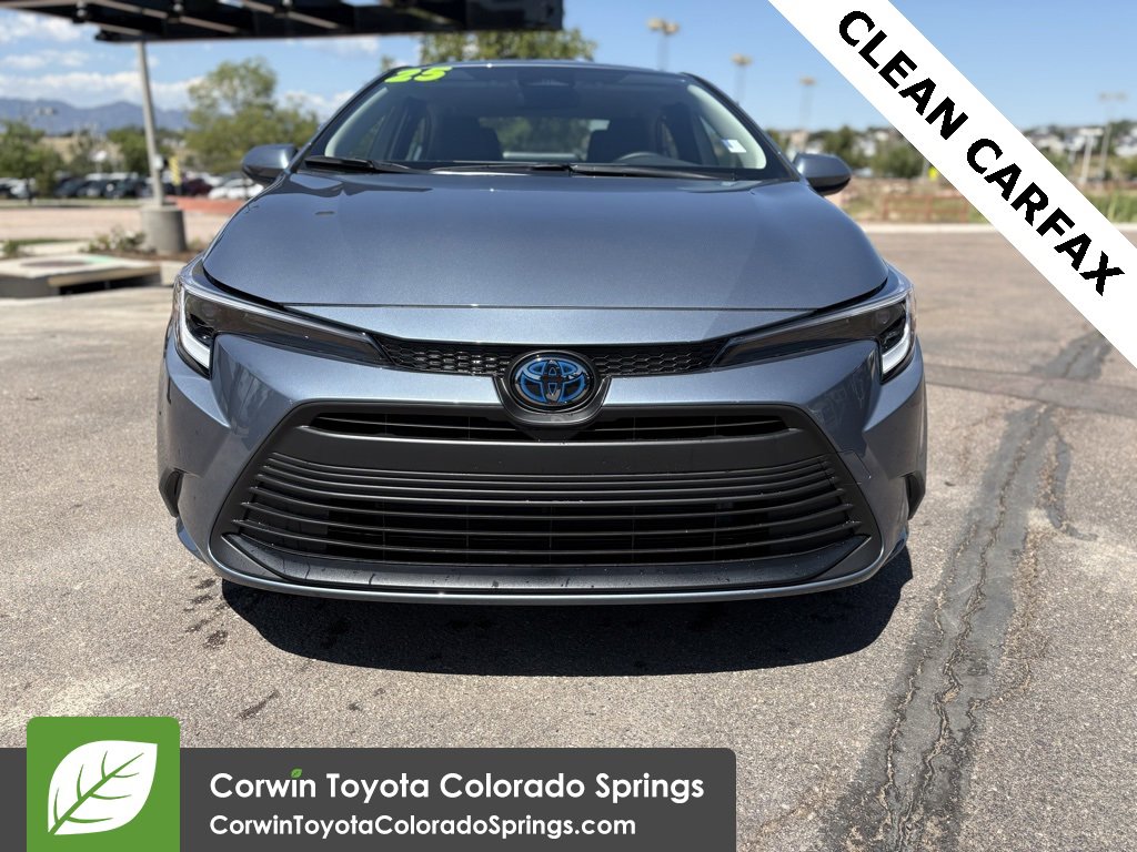 2025 Toyota Corolla Hybrid LE photo 2