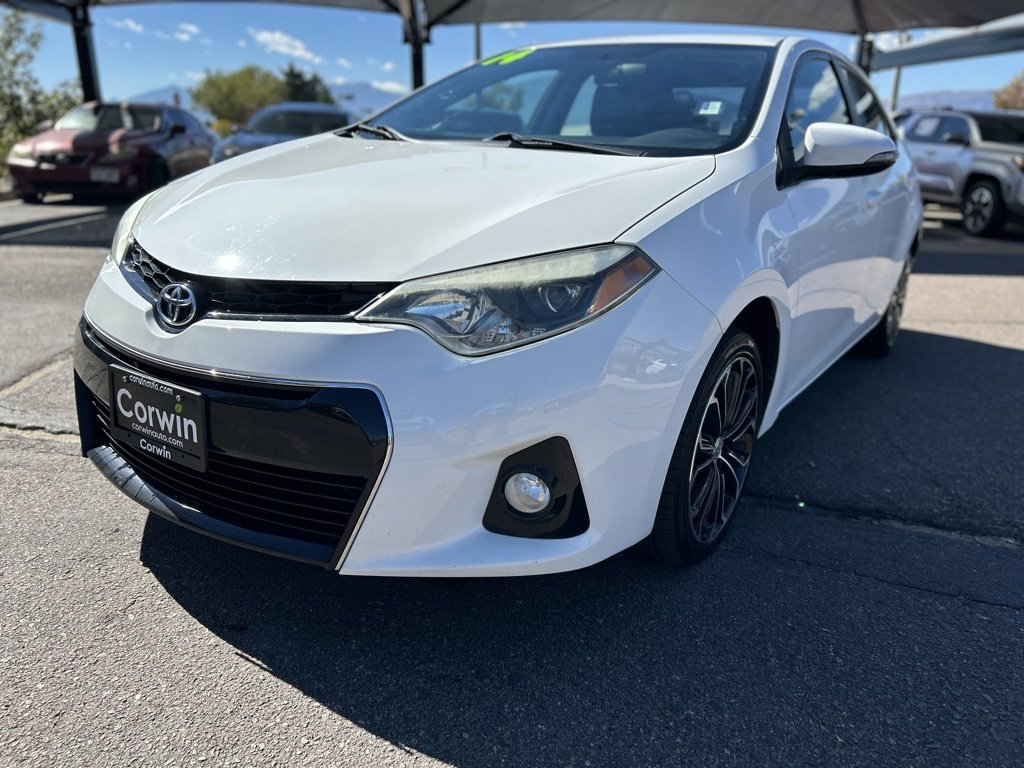 2014 Toyota Corolla L photo 3