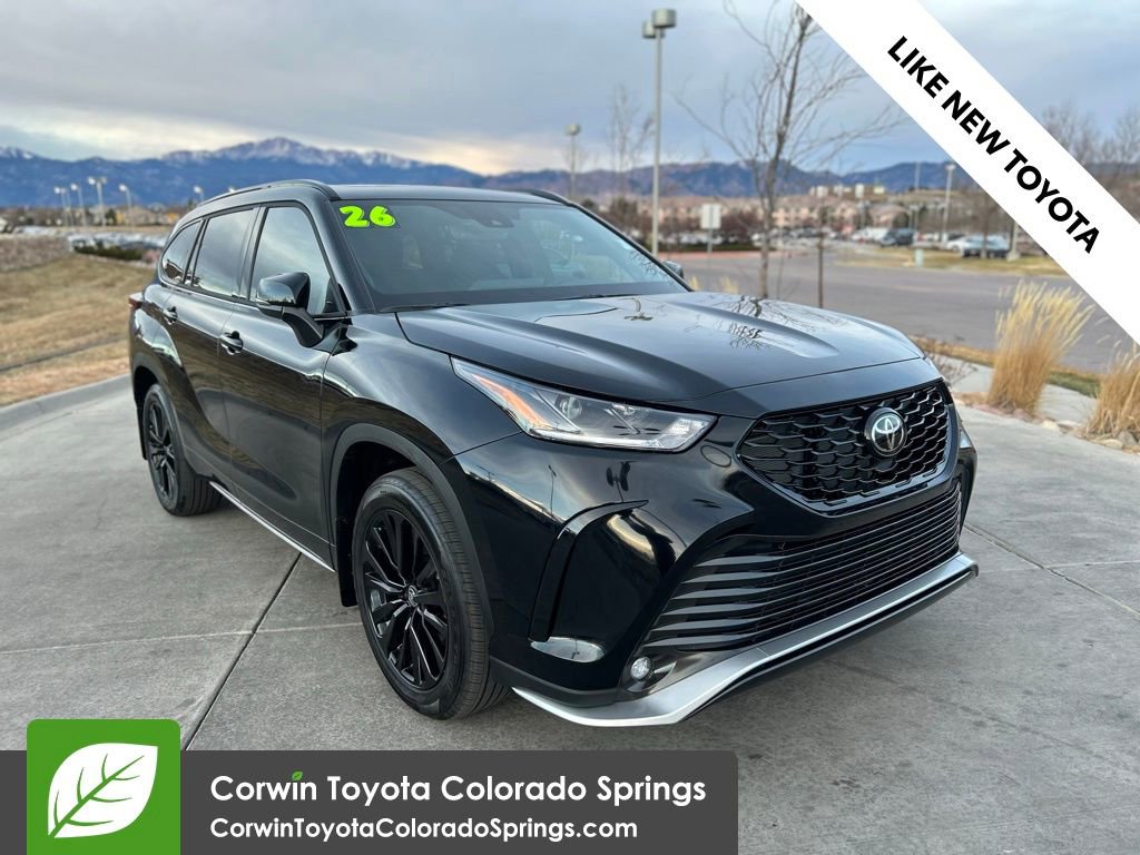 2026 Toyota Highlander XSE's photo
