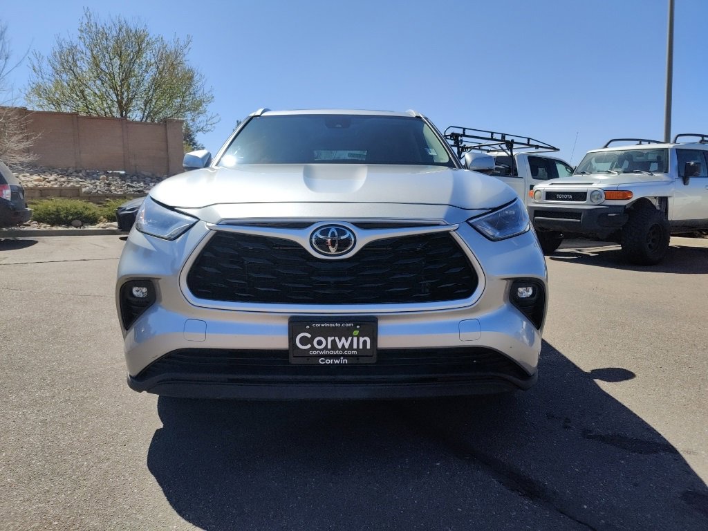 Used 2024 Toyota Highlander XLE with VIN 5TDKDRBH1RS531321 for sale in Colorado Springs, CO