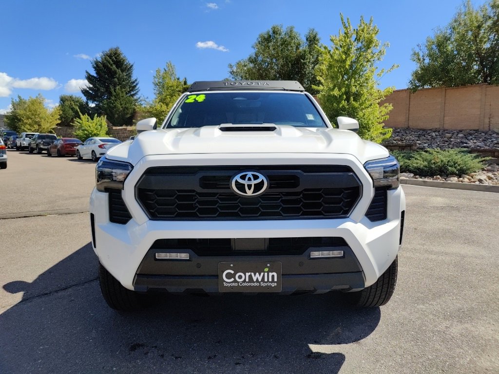 2024 Toyota Tacoma TRD Sport photo 2