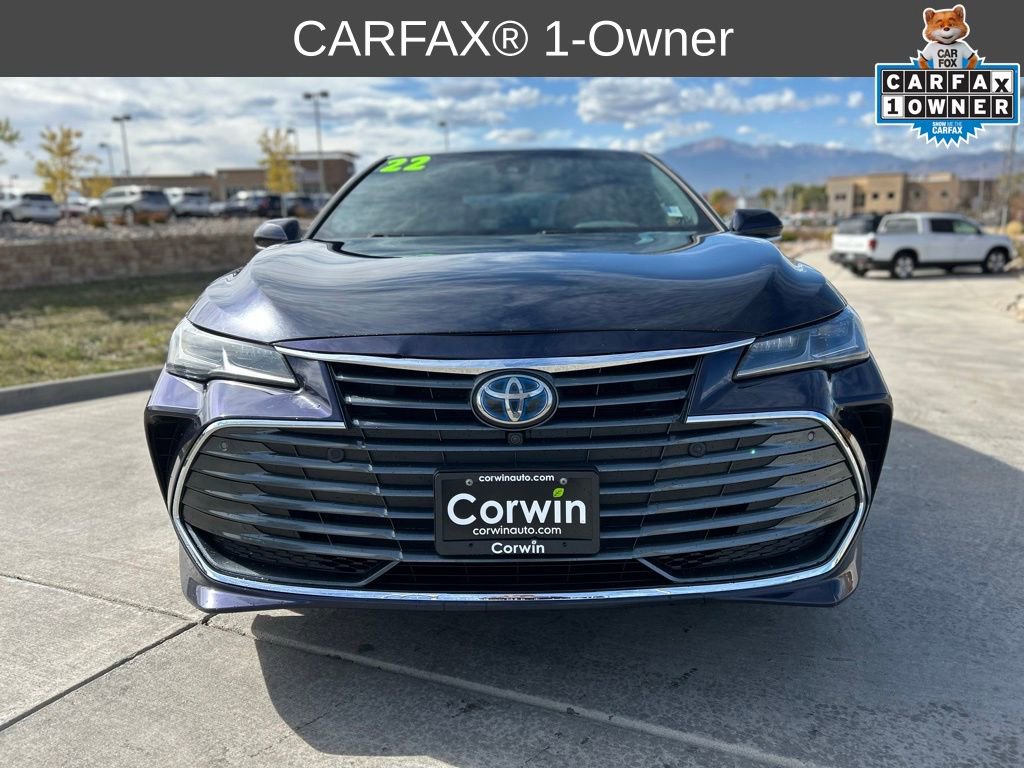 2022 Toyota Avalon Hybrid Limited photo 2