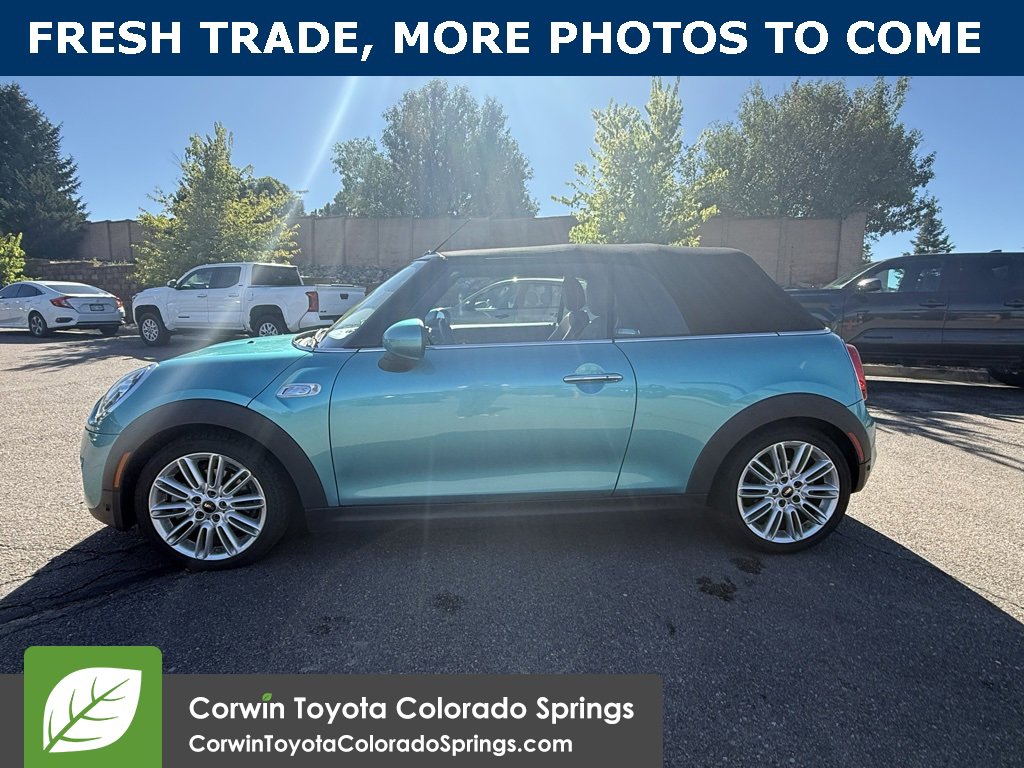 2019 Mini Cooper Convertible S photo 2
