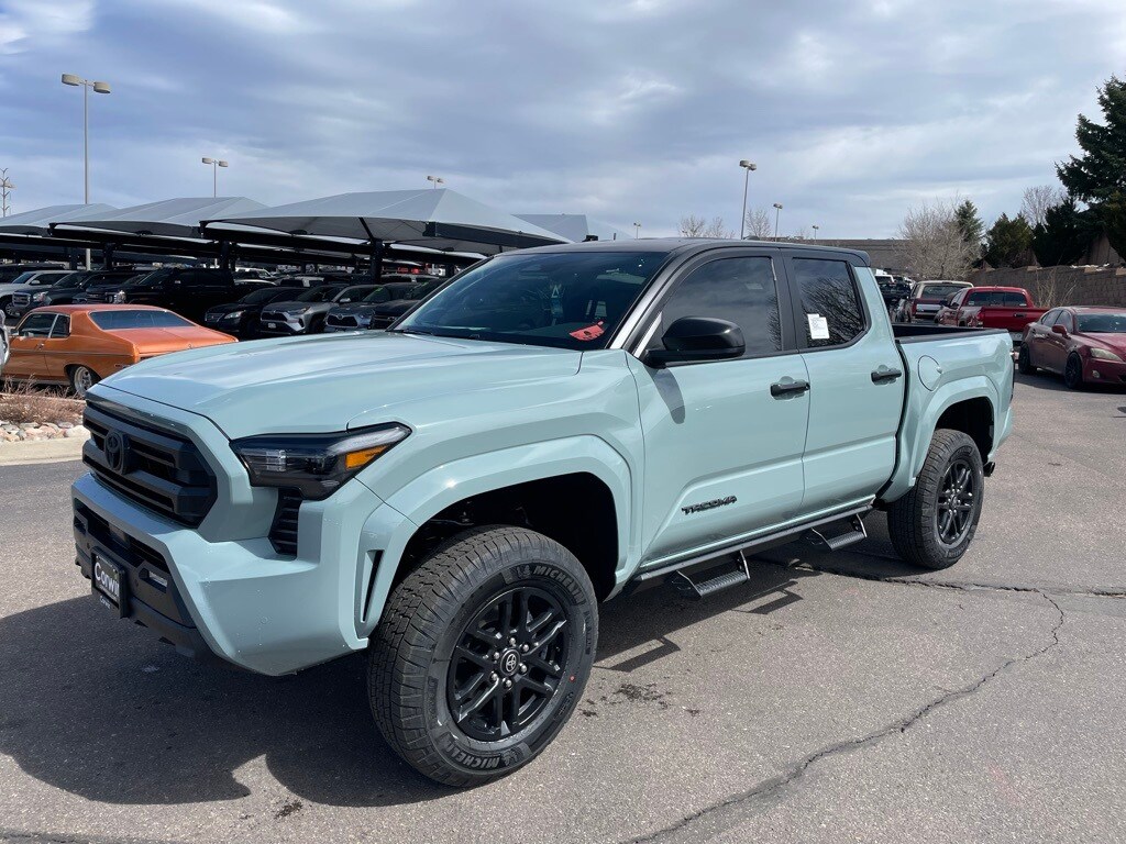 2025 Toyota Tacoma SR5 photo 3