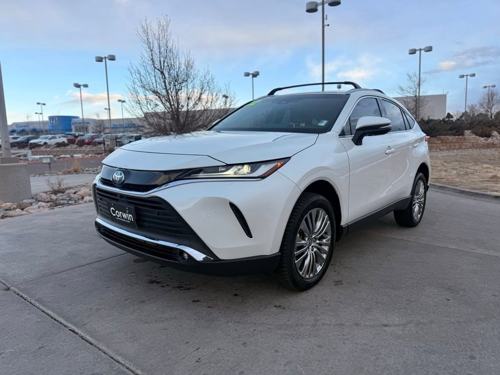 2022 Toyota Venza Limited photo 4