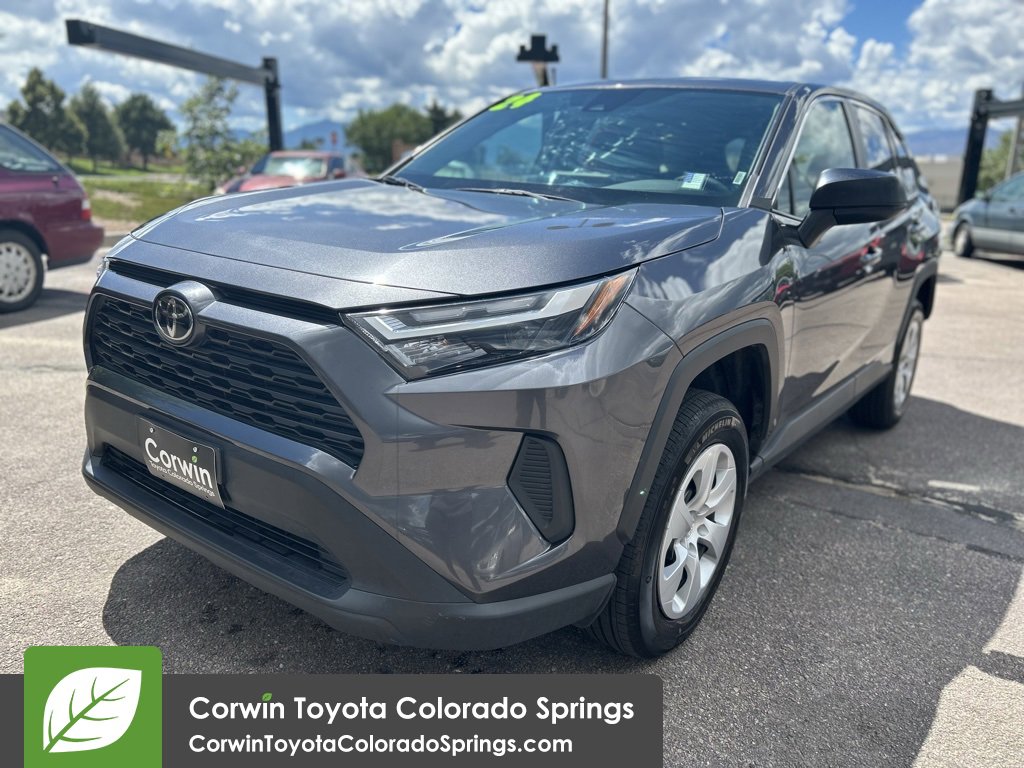 2024 Toyota RAV4 LE photo 3