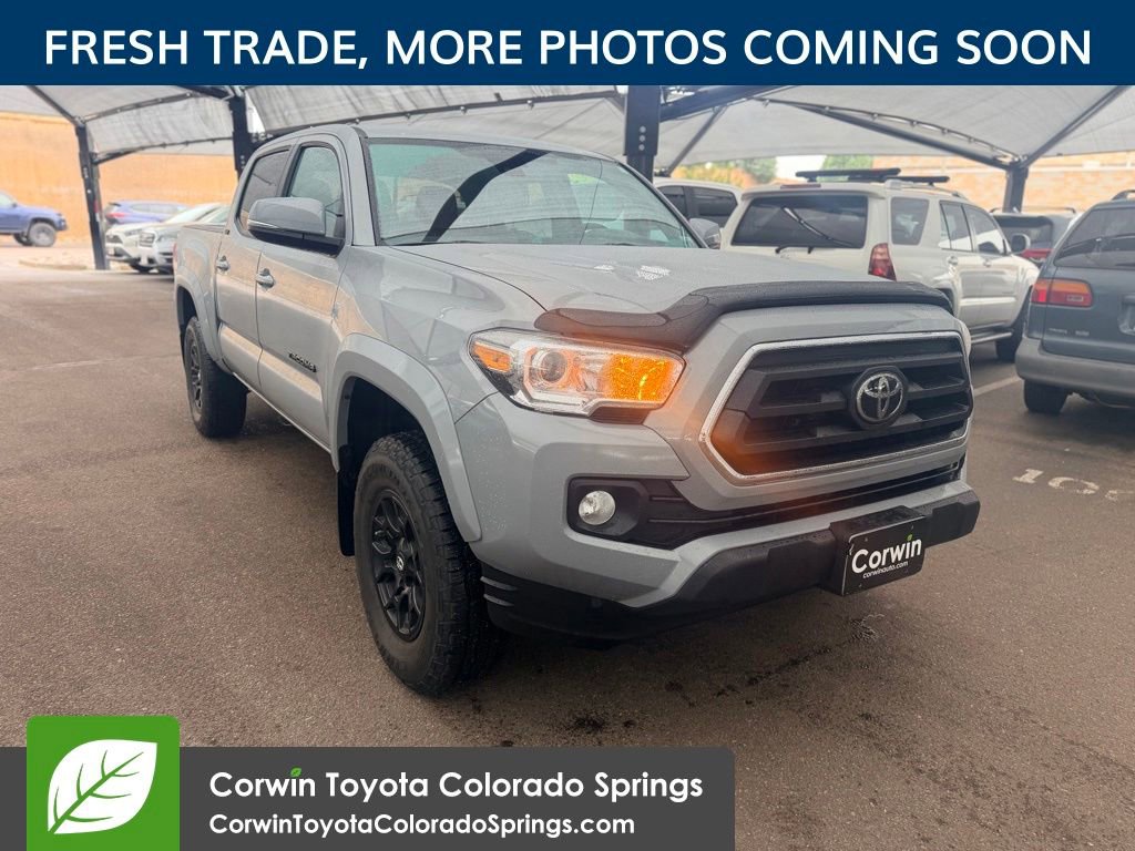 2020 Toyota Tacoma SR5 Double Cab 4WD V6 Auto Short Bed's photo