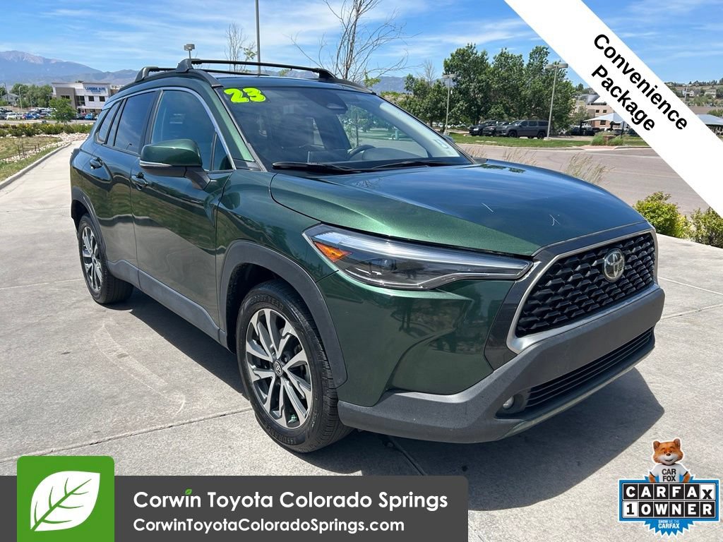 2023 Toyota Corolla Cross XLE AWD's photo