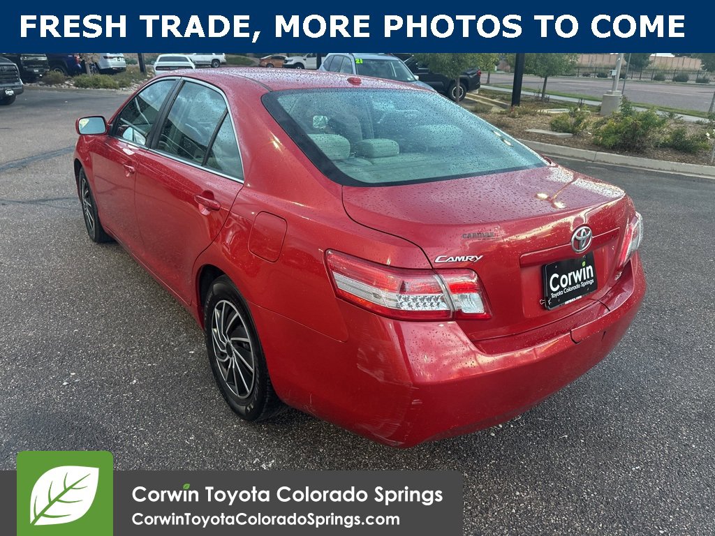 2011 Toyota Camry LE photo 4