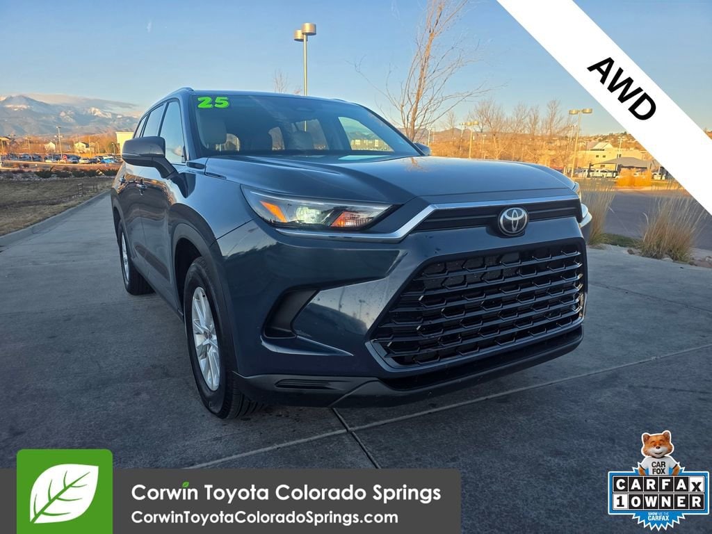 2025 Toyota Grand Highlander XLE's photo