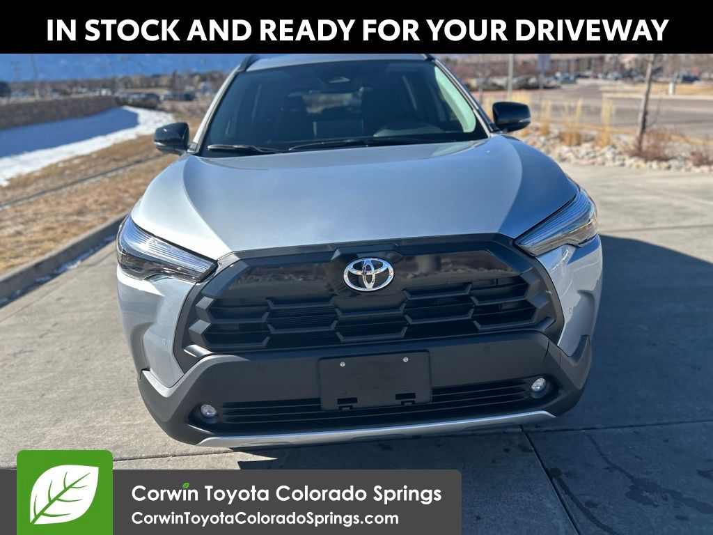 2026 Toyota Corolla Cross XLE photo 4