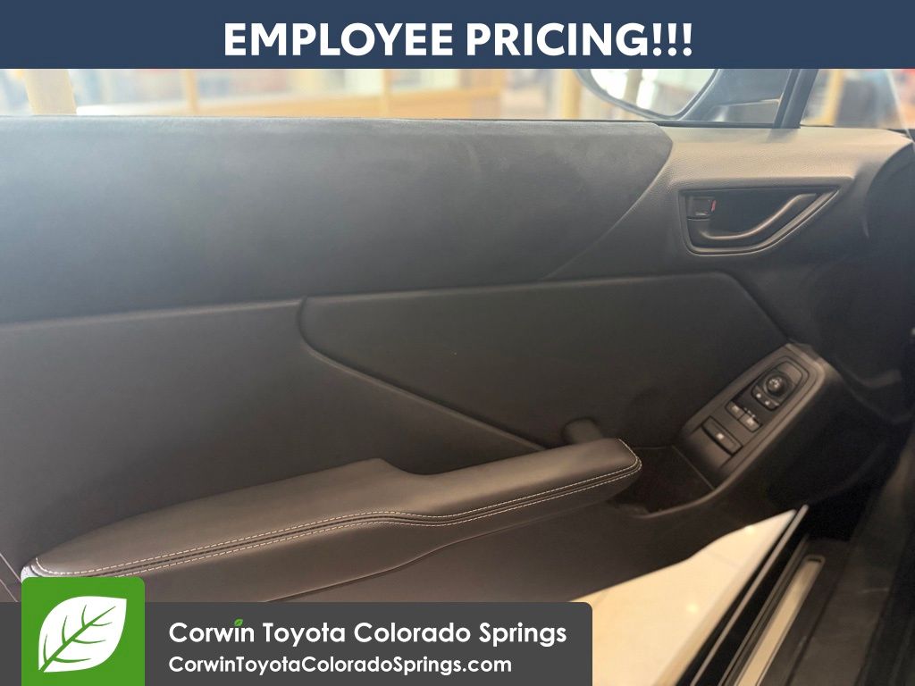 2026 Toyota GR86 Premium photo 4