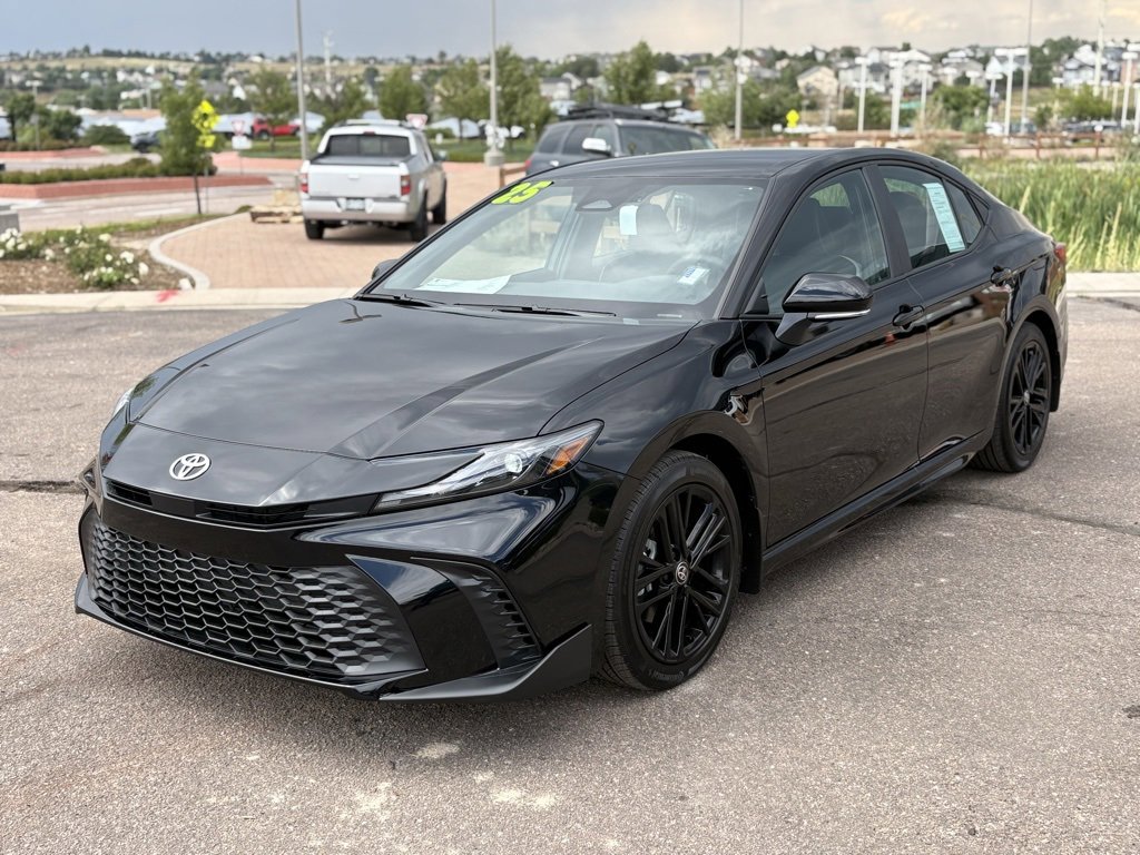 2025 Toyota Camry SE photo 2
